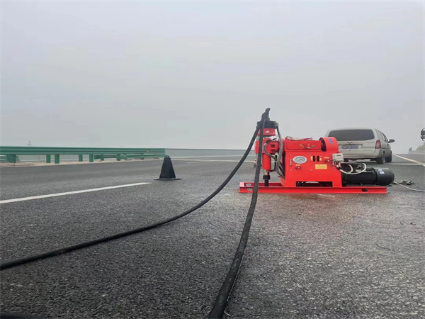 大安马路路基路面开裂下沉注浆加固灌浆